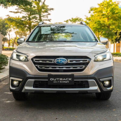 Đầu xe Subaru Outback 2.5 i-T Eyesight