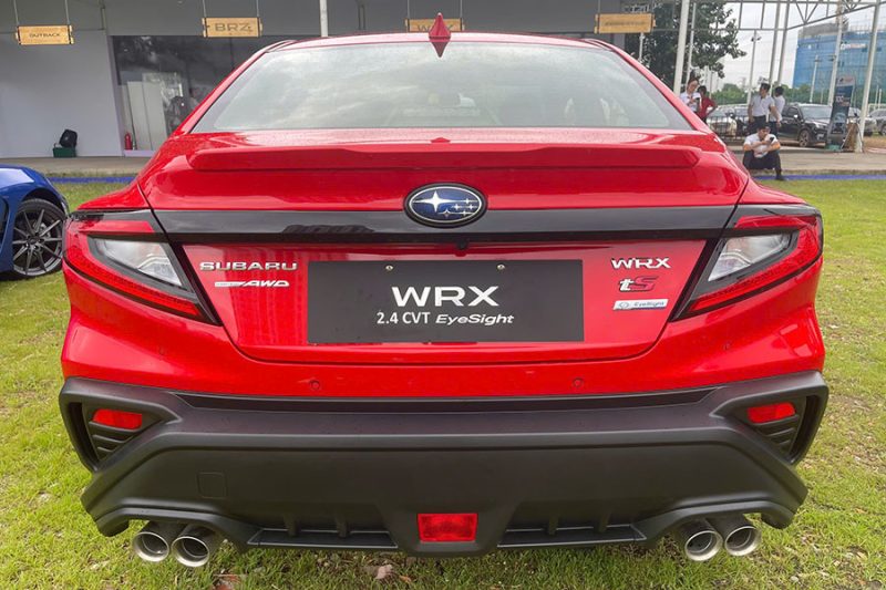 Đuôi xe WRX 2.4 tS EyeSight