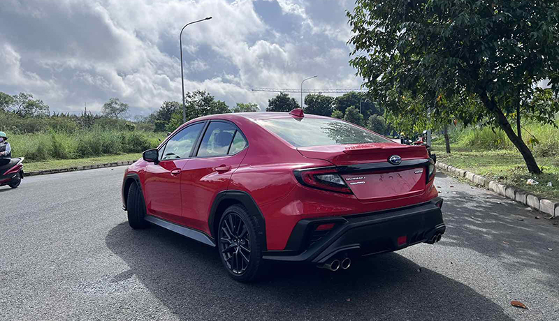 Đuôi xe Subaru WRX MT