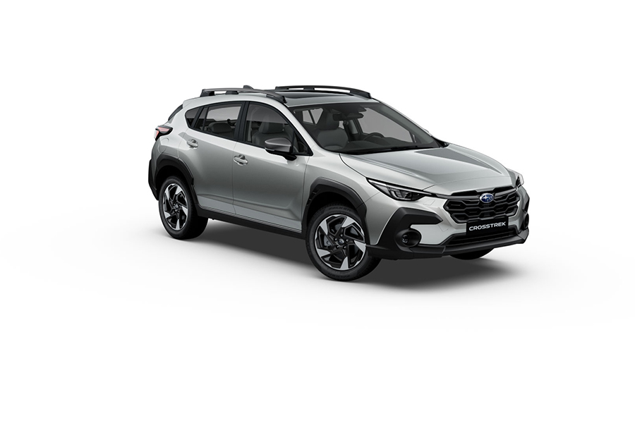 Subaru Crosstrek màu bạc ánh kim