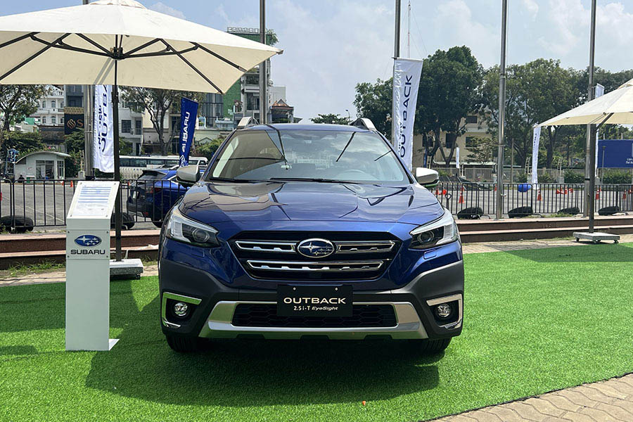 Đầu xe Subaru Outback