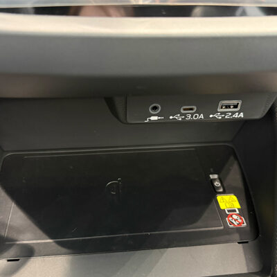 Sạc không dây Subaru Forester 2.5 i-S EyeSight